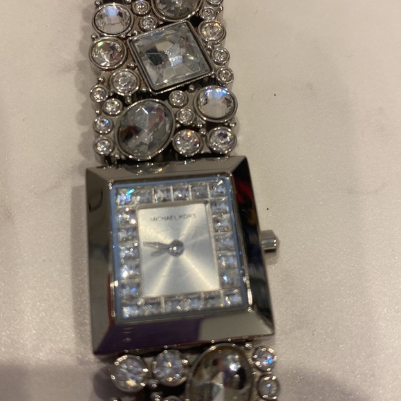 Gorgeous Michael Kors watch - Picture 4 of 7